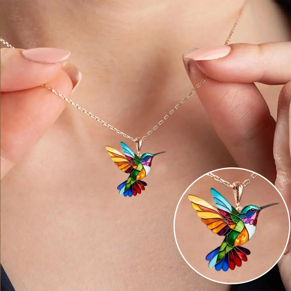 Ribbed Hummingbird Necklace