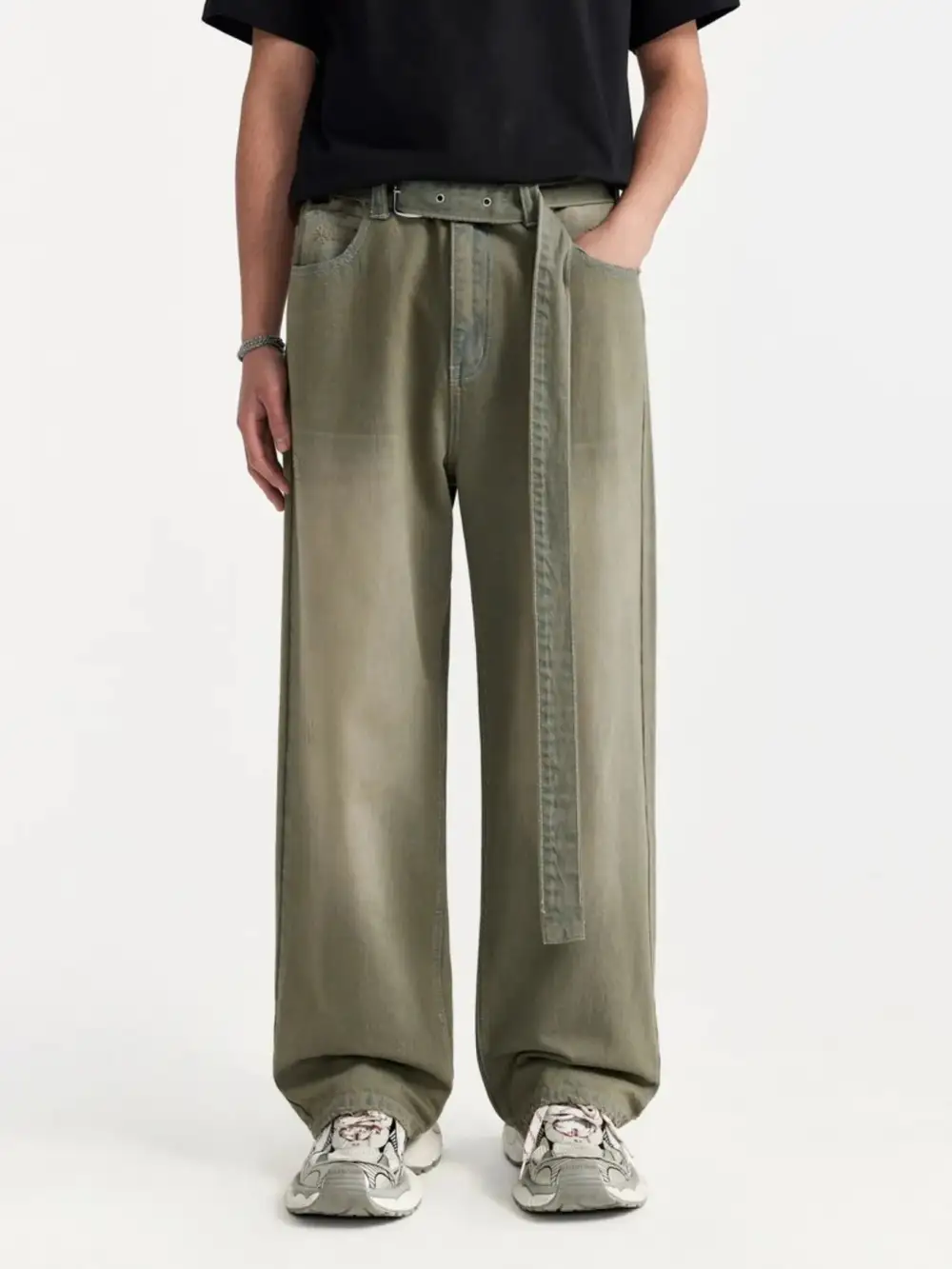 Comfort Fit Wide Leg Jeans