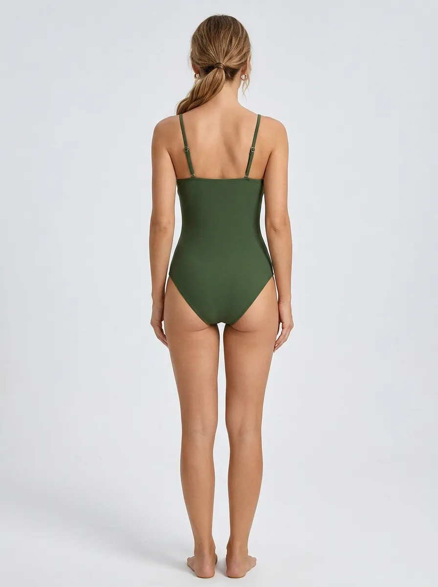 Women's Modern Twist-Front Twist Cutout One-Piece Swimsuit