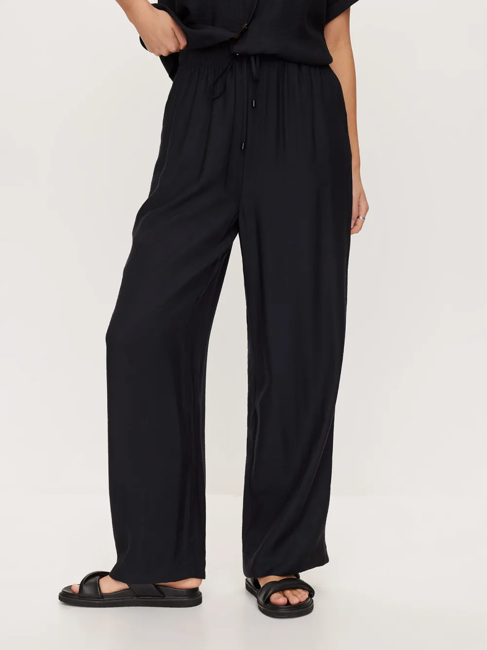 Black Green Flowy Wide-Leg Pants