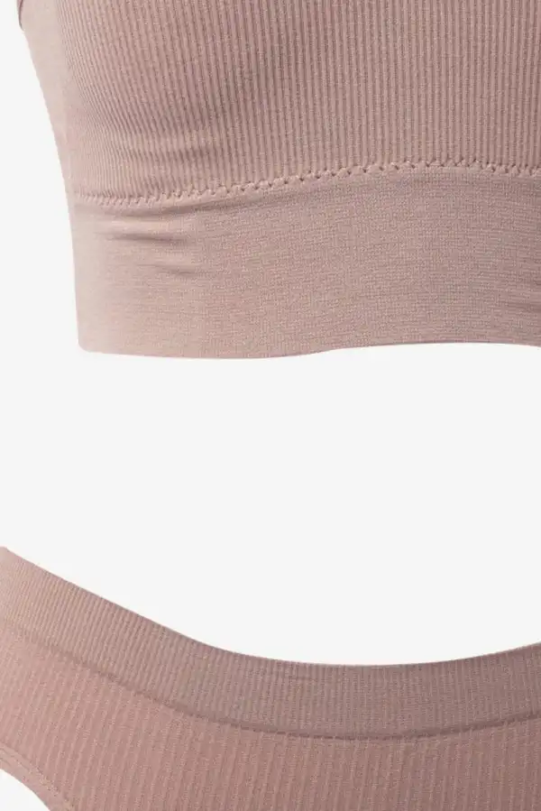 Contoured Seamless Lingerie Set