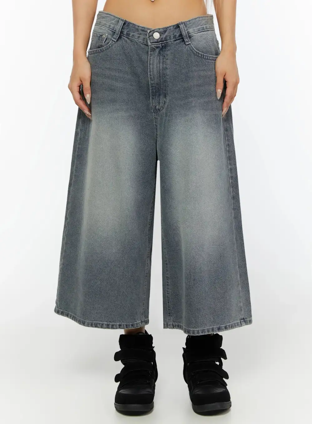 Wide Leg Denim Shorts