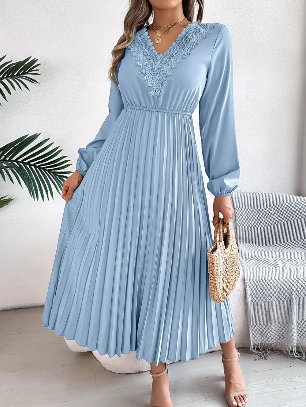 Lace V Neck Pleated Dress Casual