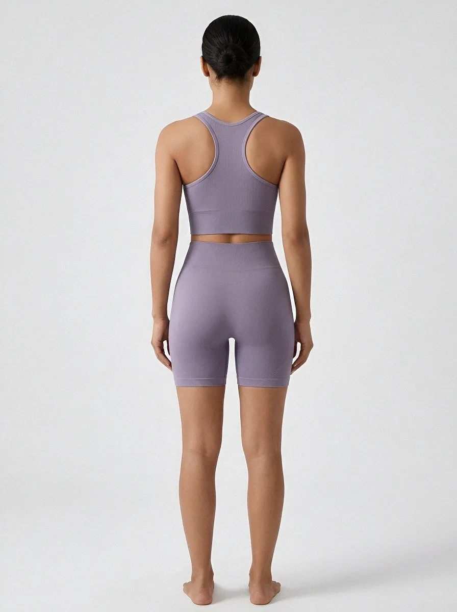 Easy-Wear Textured Detail Seamless Design Training Look Women's Tank Top And Sports Shorts Set