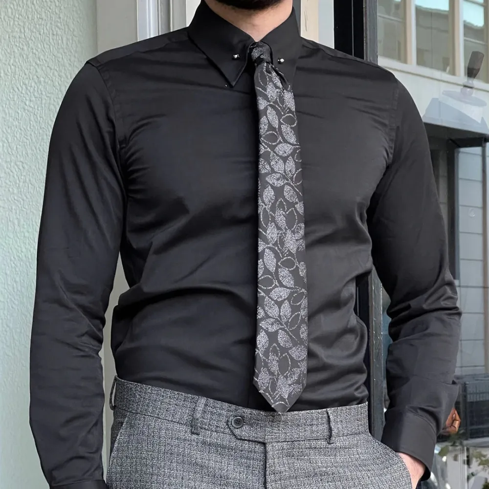 Distinctive Slim Fit Cotton Casual Shirt