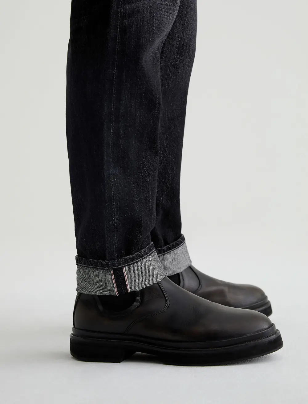 Men's Tailored Slim Mid Rise Rigid Jeans