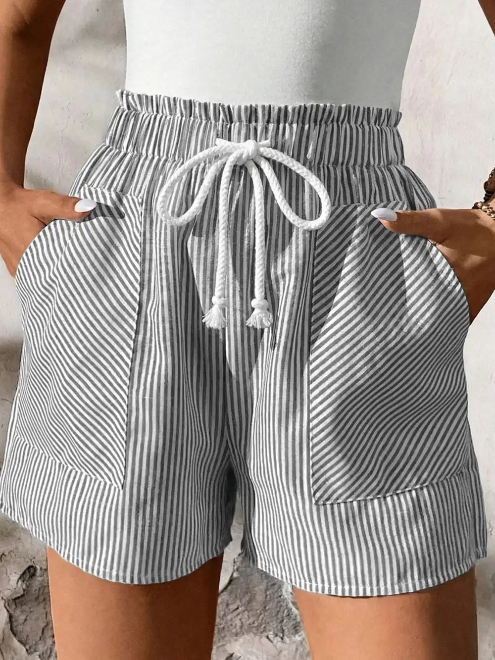 Refined Drawstring Elastic-Waist Pocketed Cotton Casual Shorts