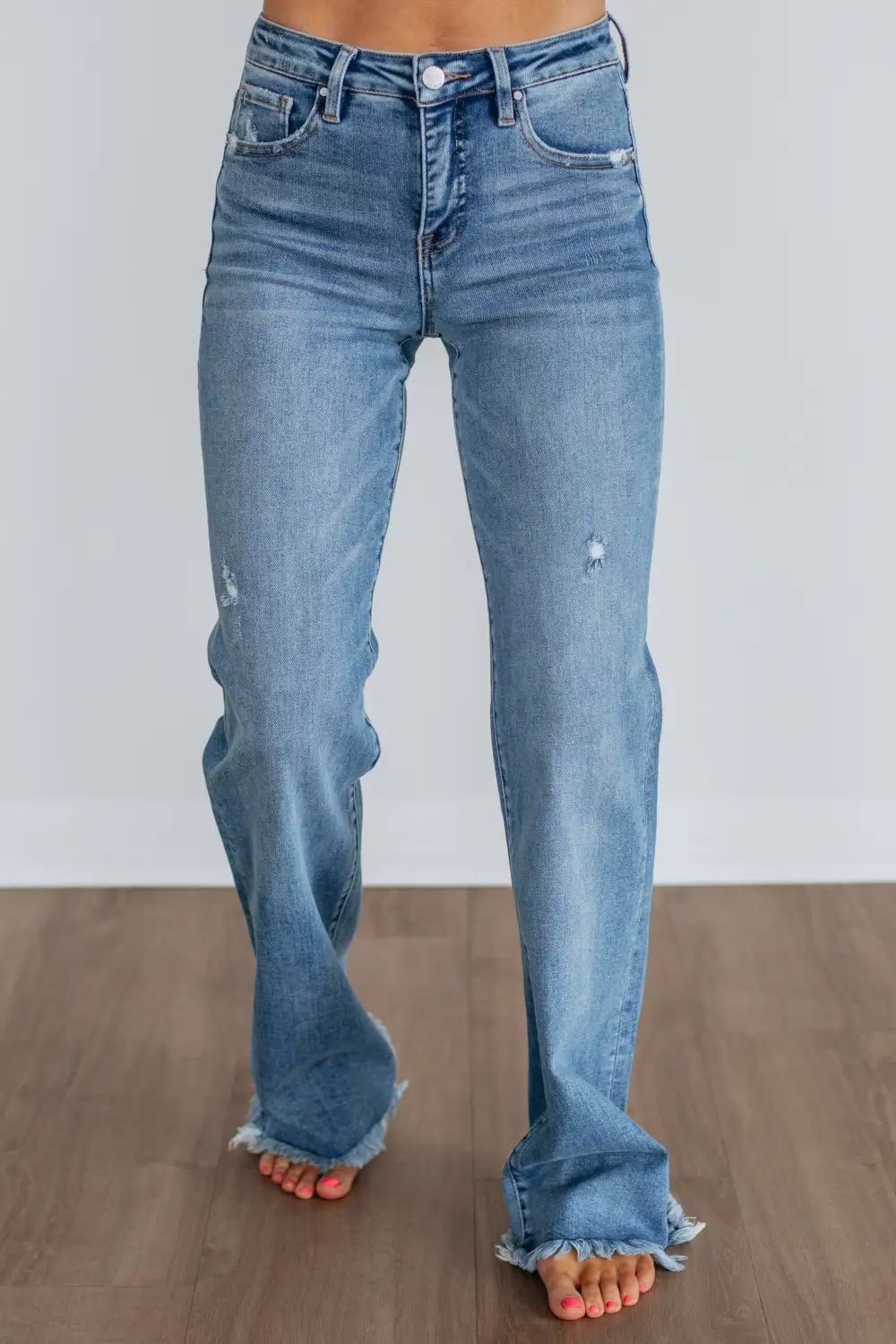 Women's Mid Rise Straight Leg Raw Hem Jeans