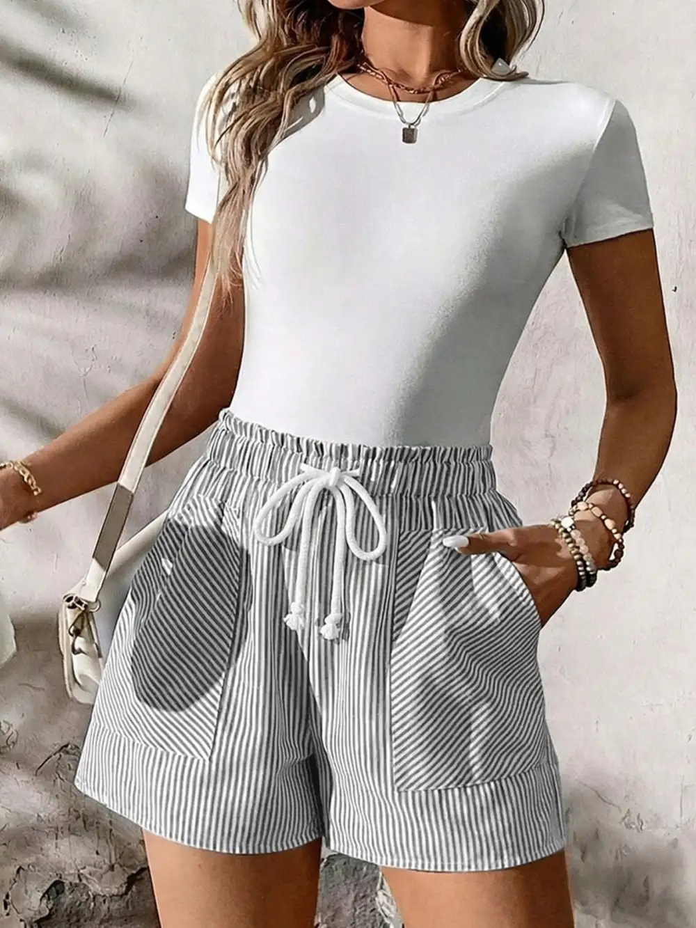 Refined Drawstring Elastic-Waist Pocketed Cotton Casual Shorts