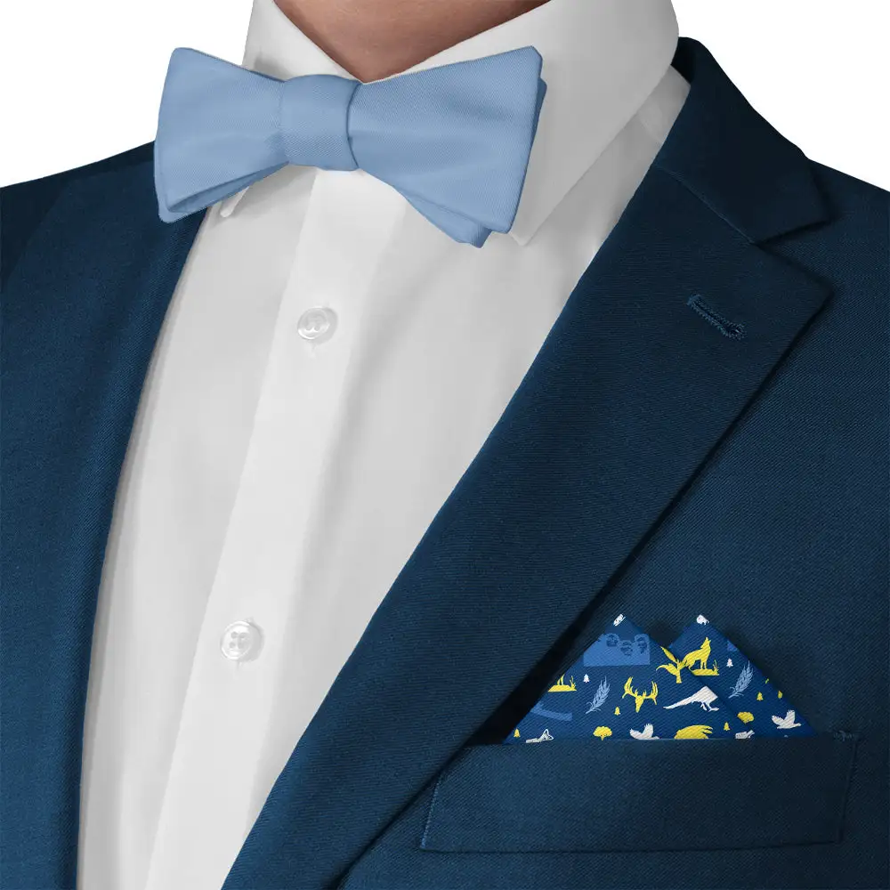 Neat Coordinated Suit Pocket Square