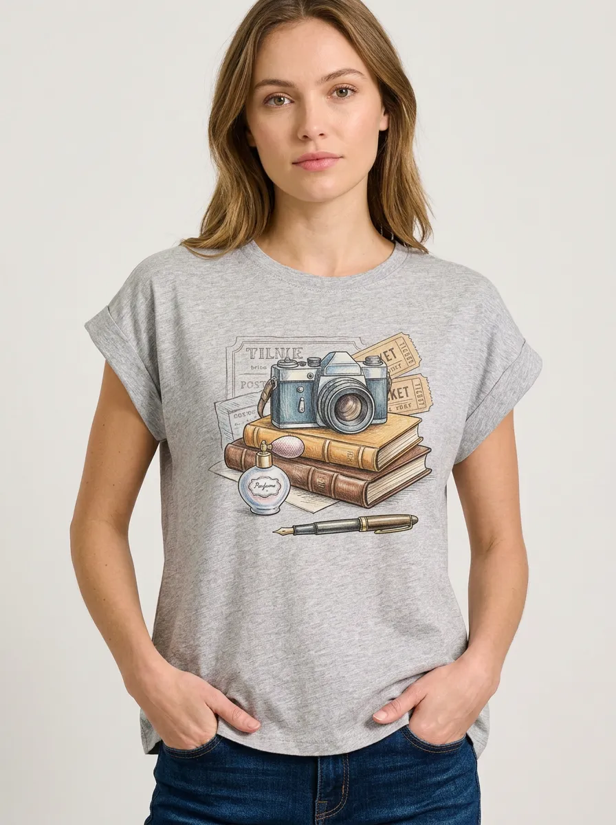 Women's Photography Lover Vintage Camera Books Printed T-shirt