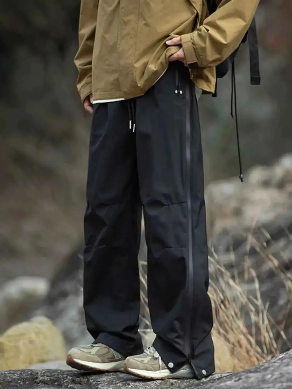 Outdoor Tactical Cargo Pants with Multiple Pockets