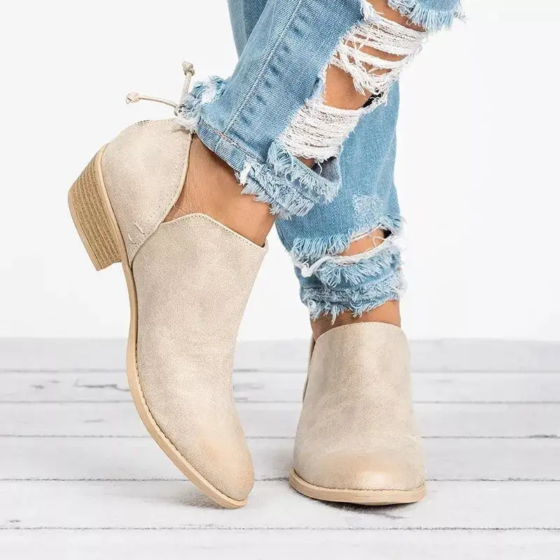 Refined Pointed Toe Block Heel Boots