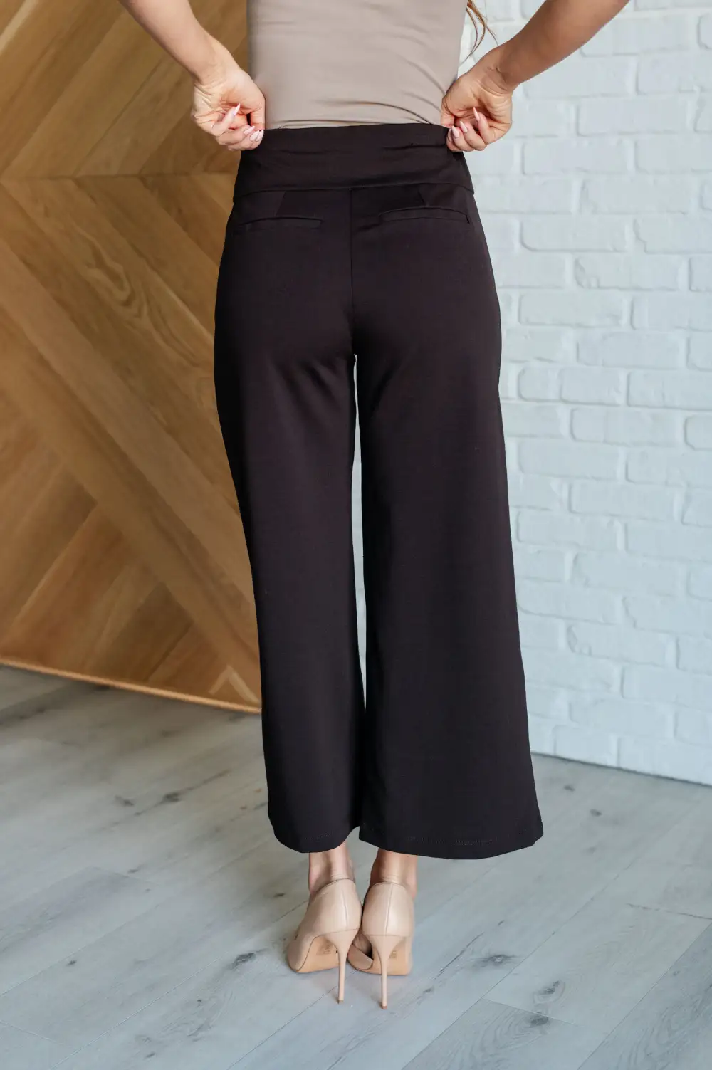 Magic Wide Leg Crop Pants