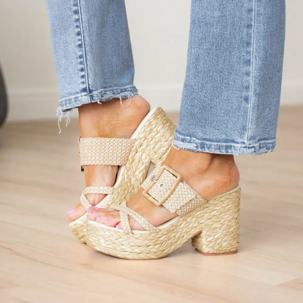 Graceful Feature Heeled Sandals