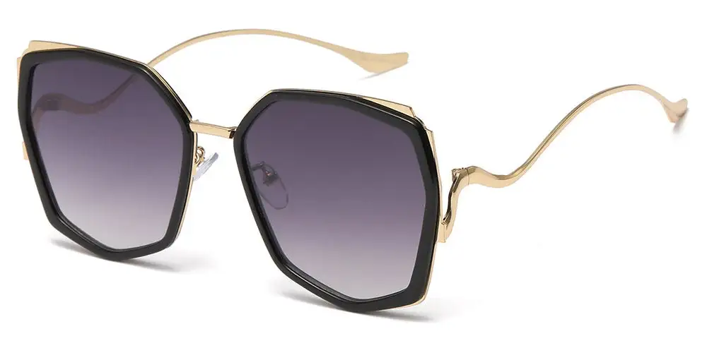 Distinctive Women's Oval Sunglasses