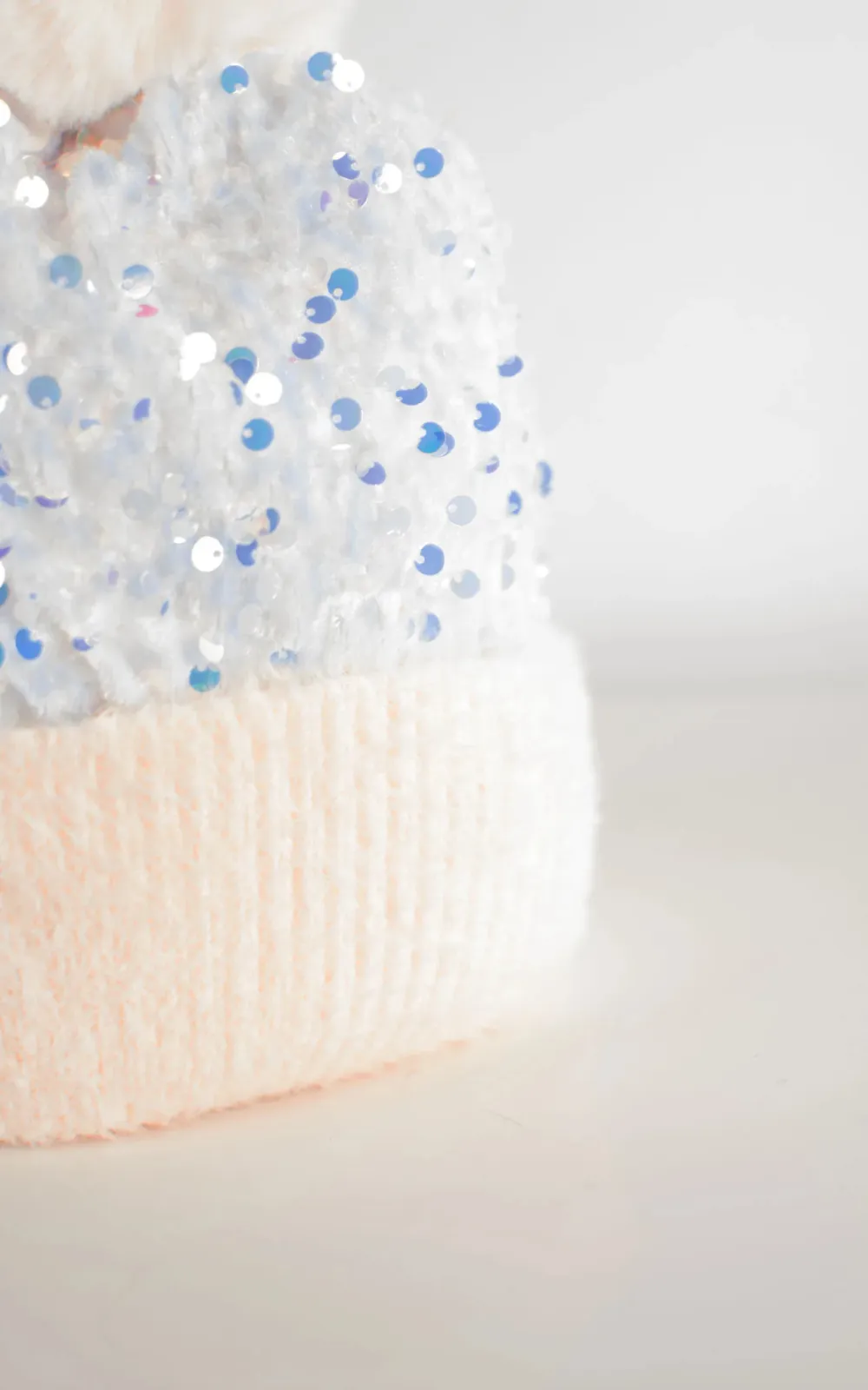 Gentle And White Fashion Sequined Ladies Hat
