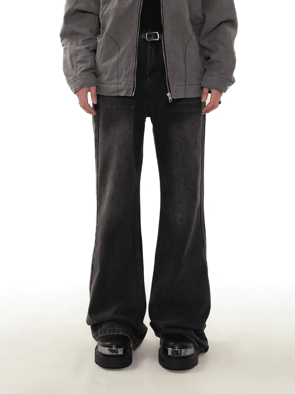 Flared Classic Jeans