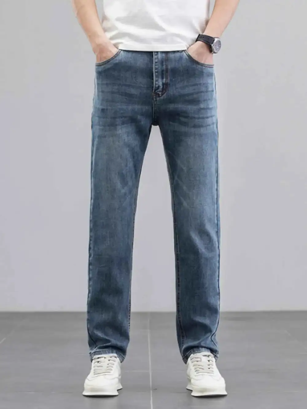 Everyday Wash Straight Leg Jeans