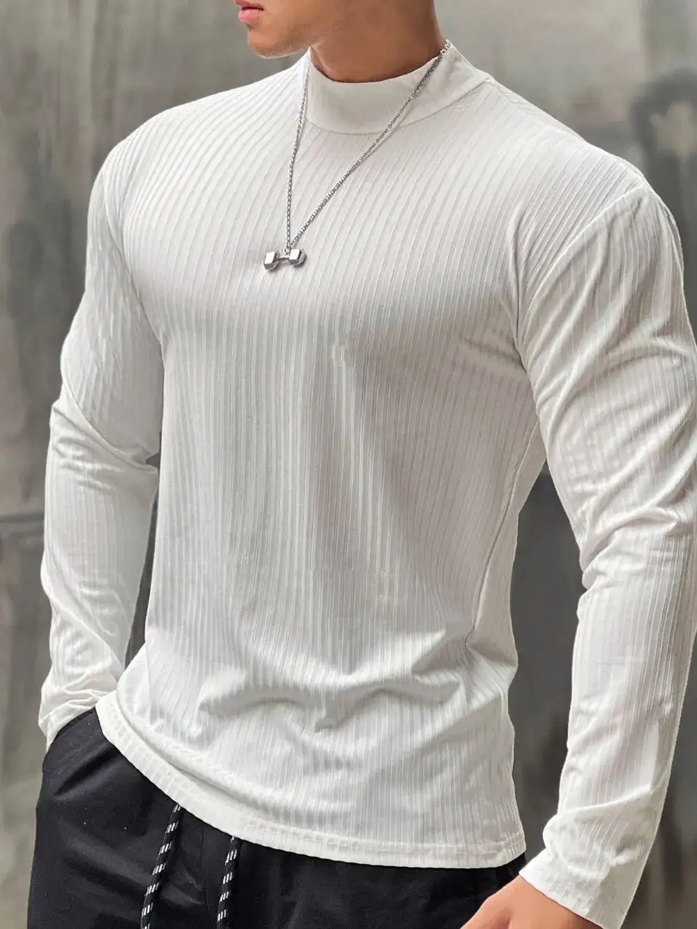 Relaxed Mock Neck Tee