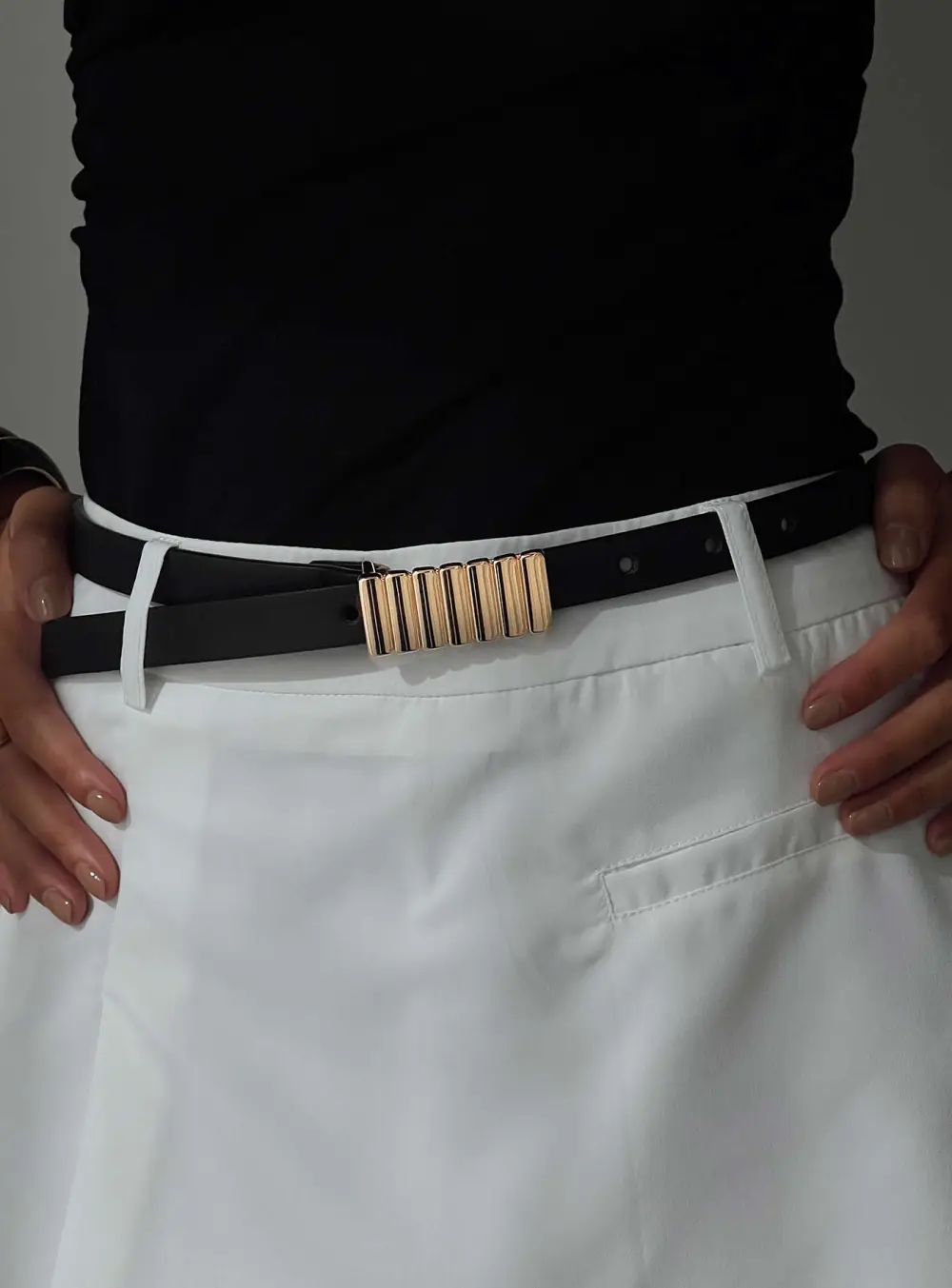Textured Buckle Faux Leather Belt