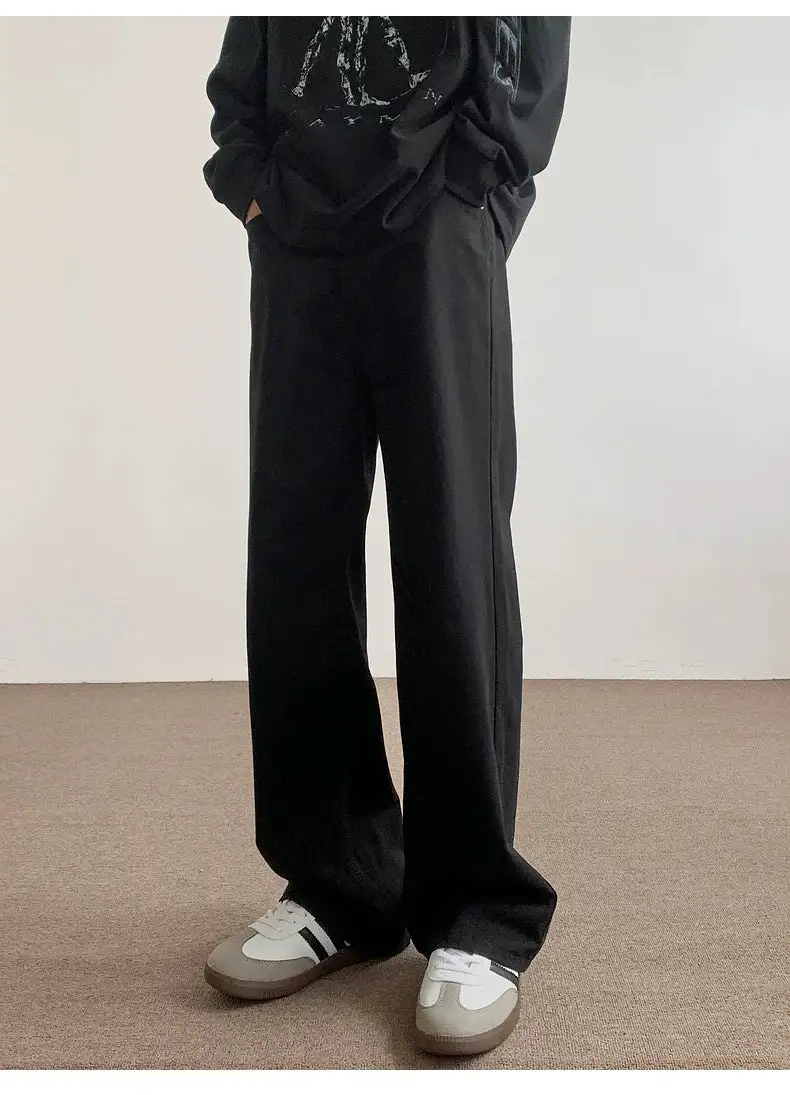 Everyday Straight-Leg Denim Jeans