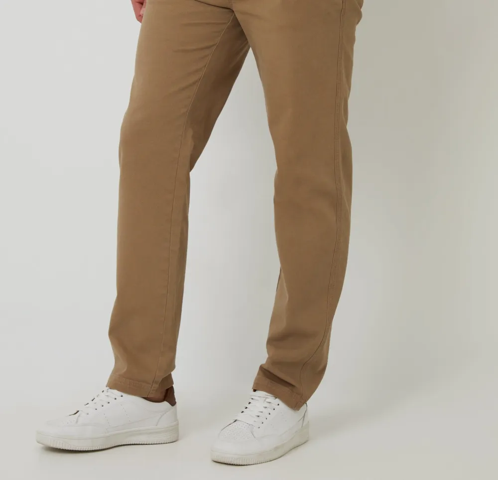 Men's Dark Stone Elastic-Waist Chino Pants