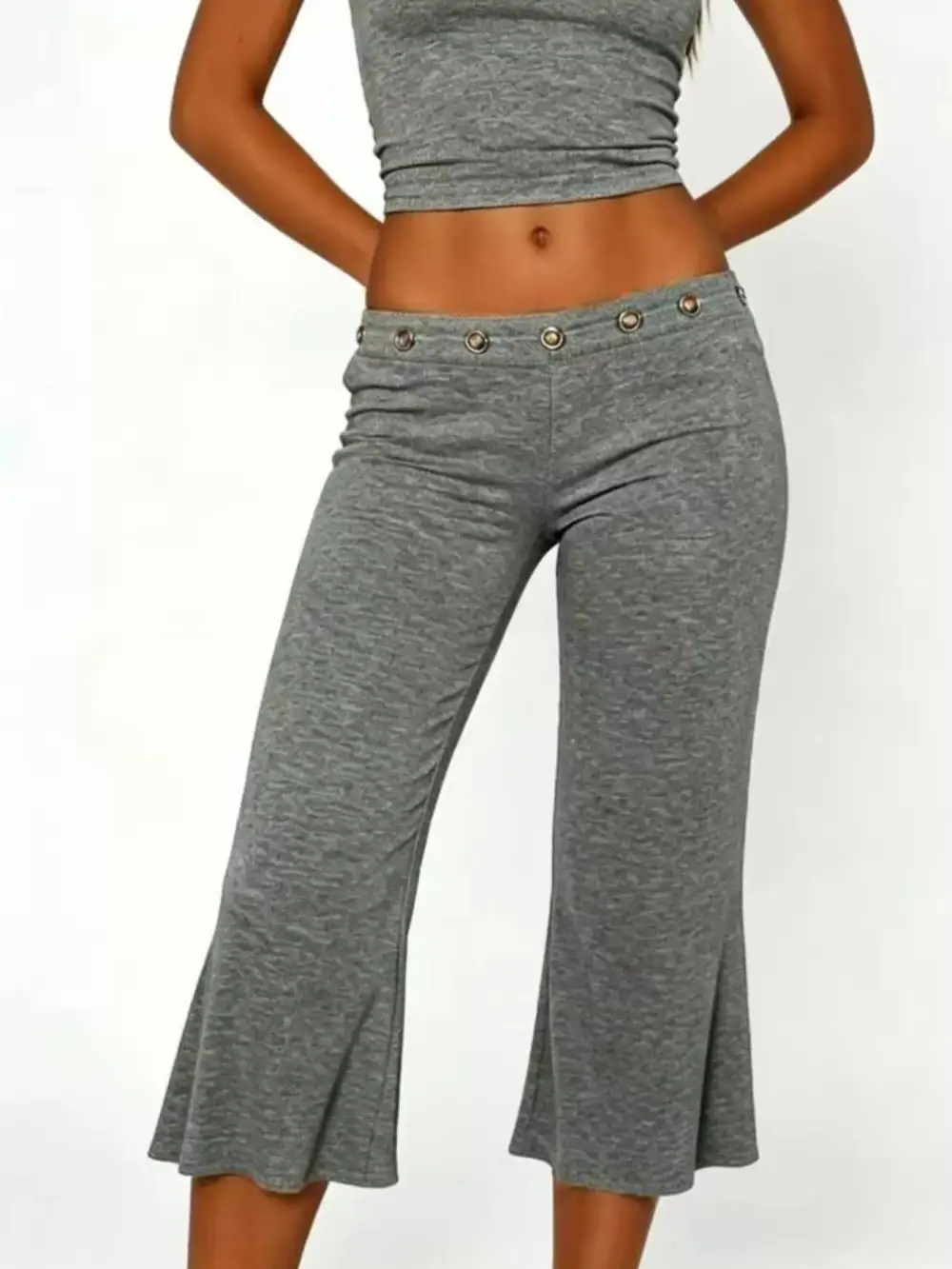 Mid Rise Capris Pants