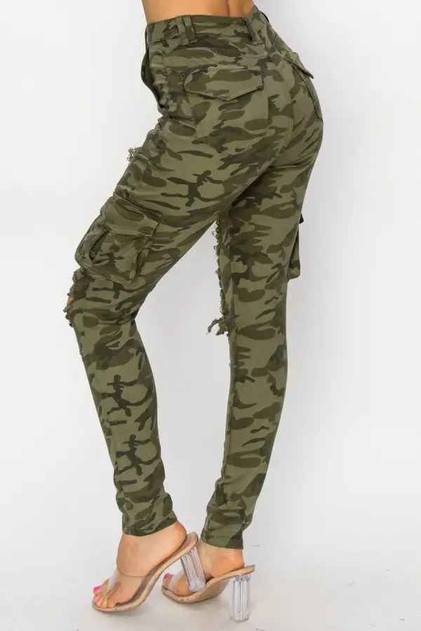 High-Rise Camouflage Skinny Cargo Jeans