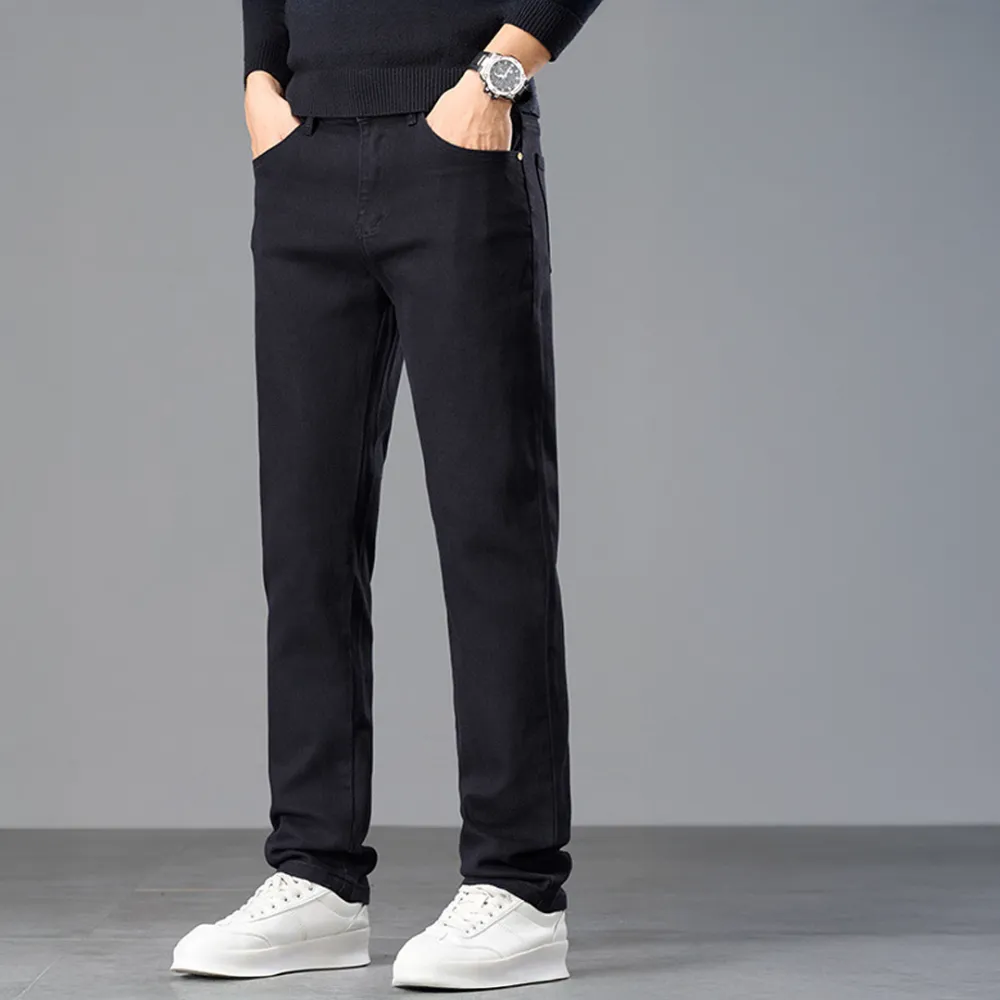 Clean Straight Fit Jeans
