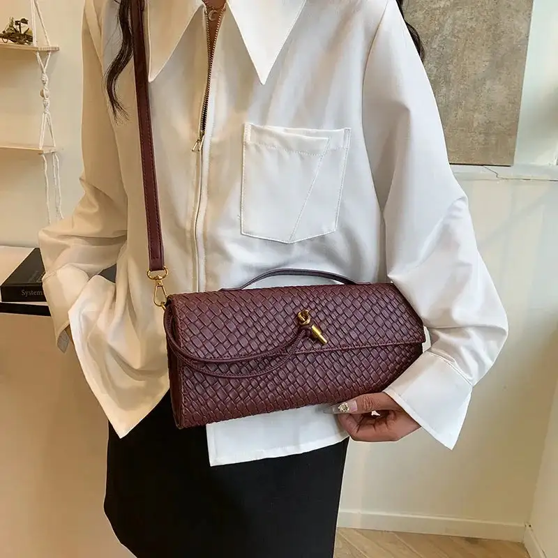 Designer Minimalist: Classic Simple Handbag