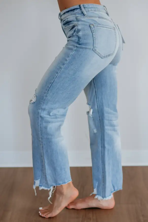 Women's High Rise Straight Leg Raw Hem Jeans