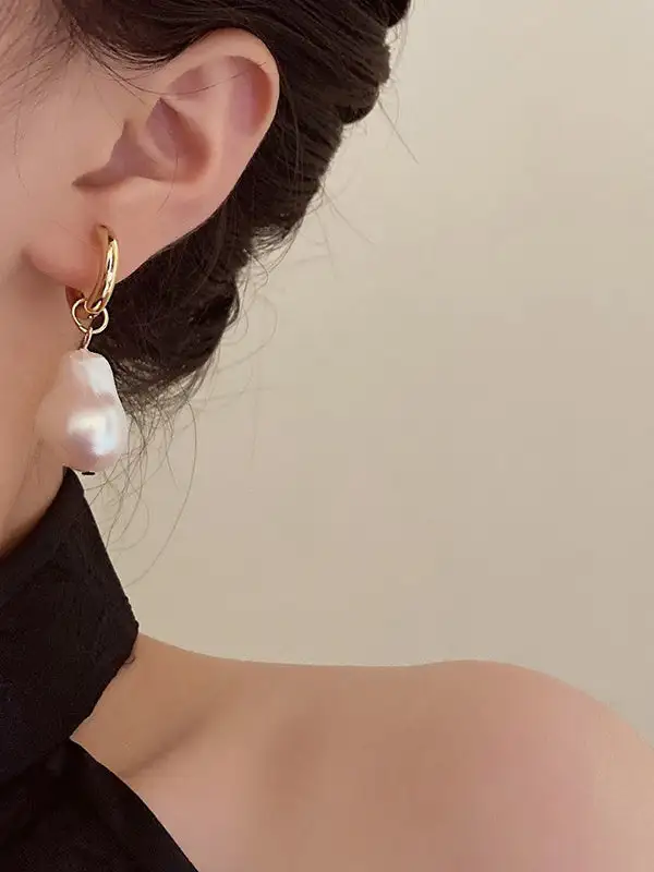 Elegant Textured Accent Earrings