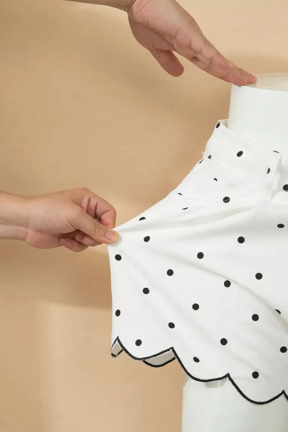 Scalloped Cotton Polka-Dot Casual Shorts