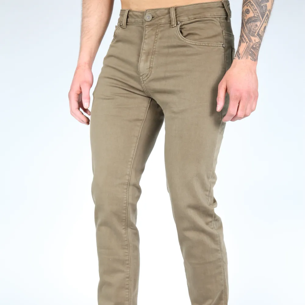 Timeless Slim Fit Everyday Jeans