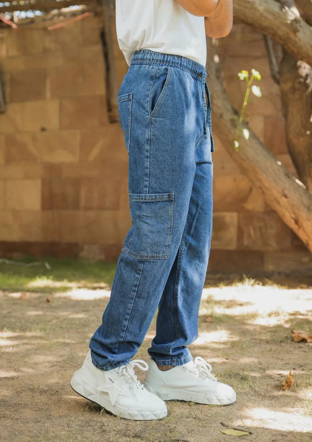 Relaxed Jogger Jeans