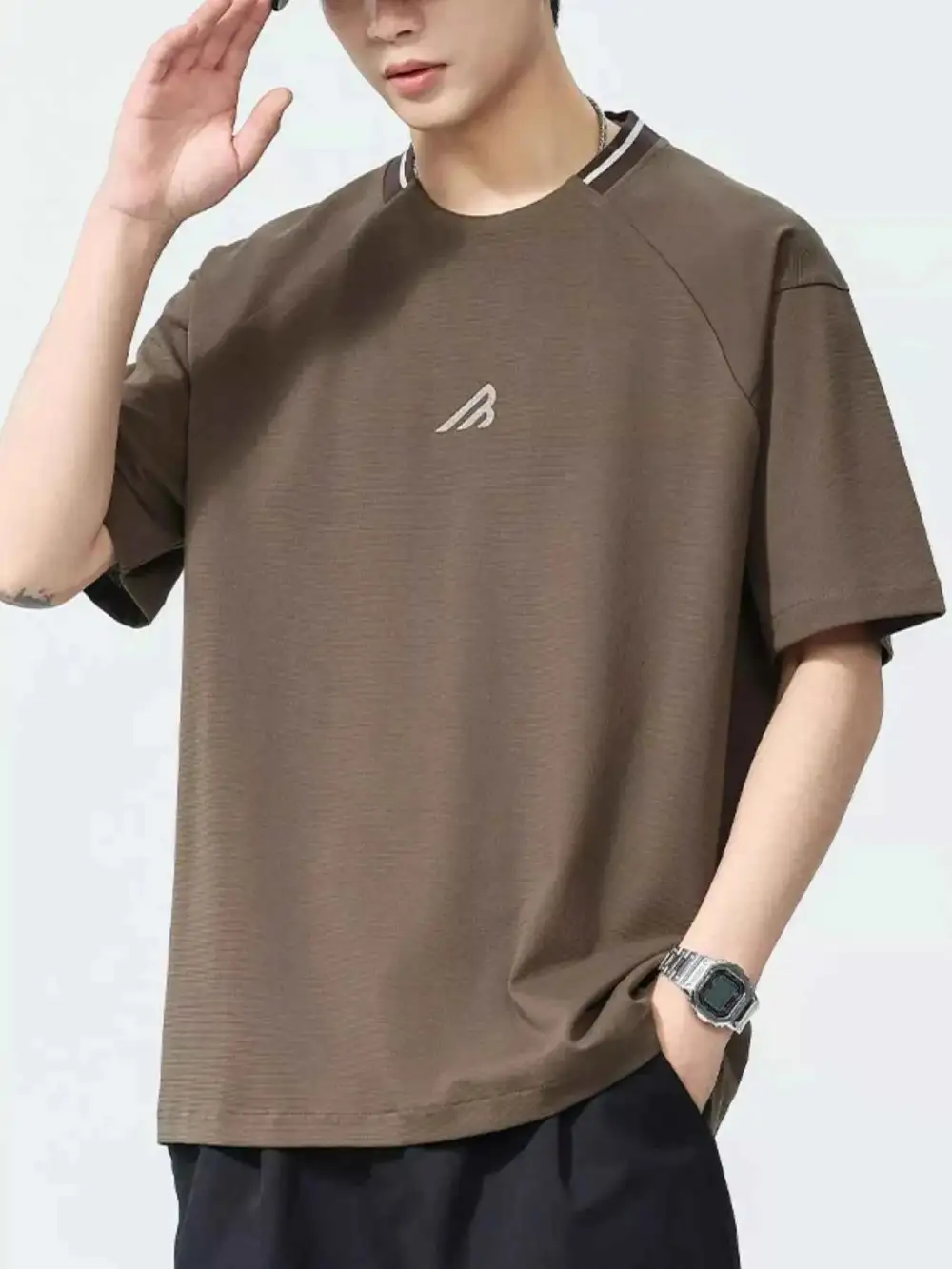 Polished Round Neck Short Sleeve T-Shirt