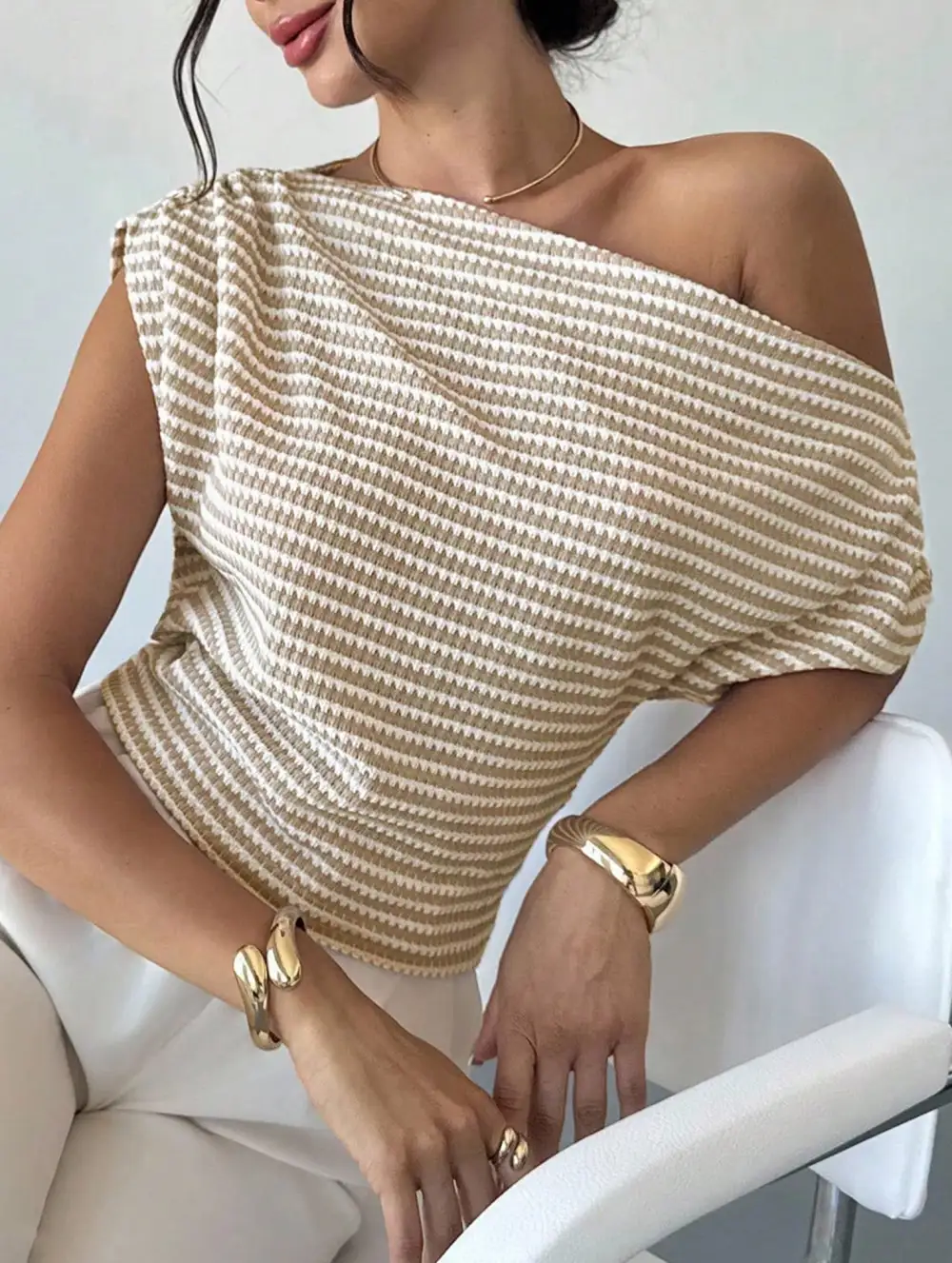 Asymmetric Shoulder Stripe Knit Tee