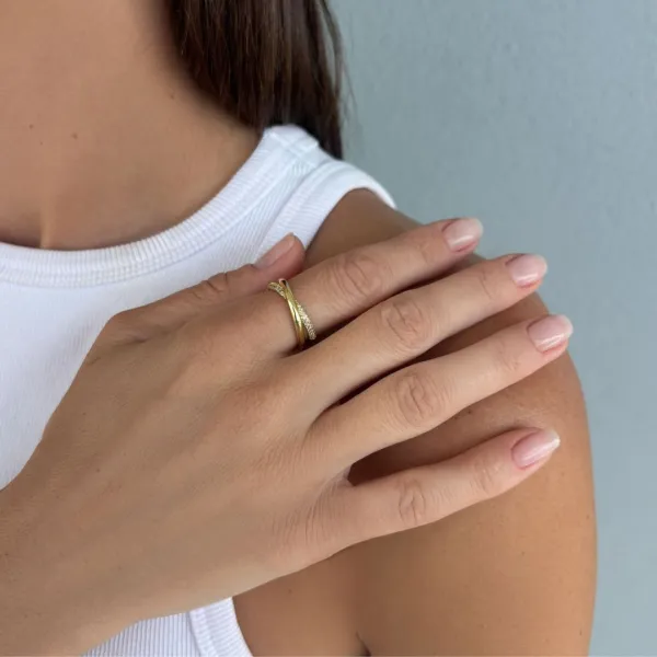 Versatile Crystal Fashion Ring