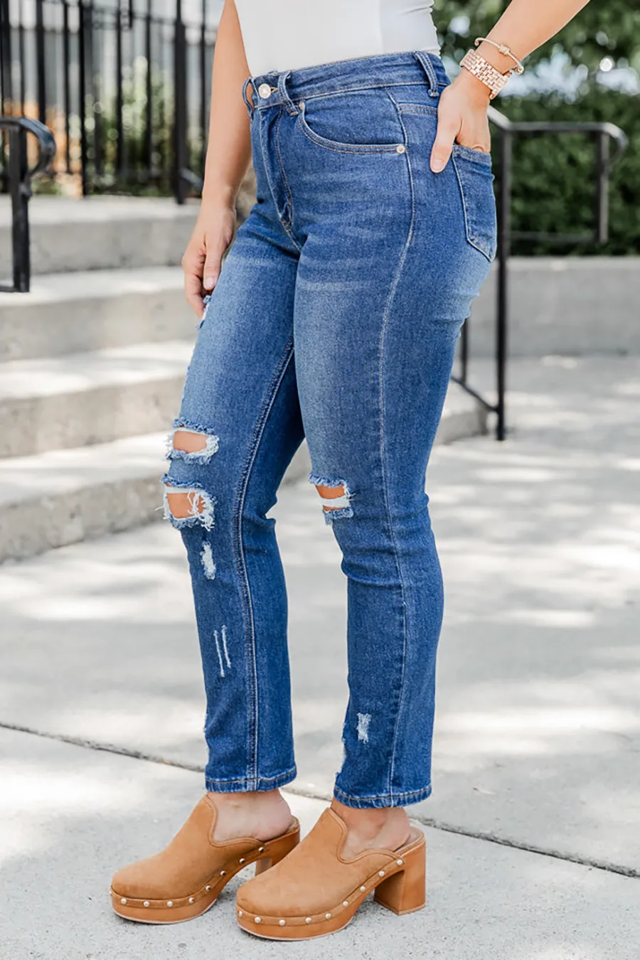 Jeans Dark Wash Straight Leg Jeans