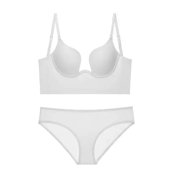 Smooth Plunge Lingerie Set
