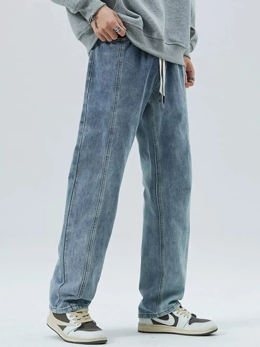 Men’s Loose Fit Straight Leg Jeans