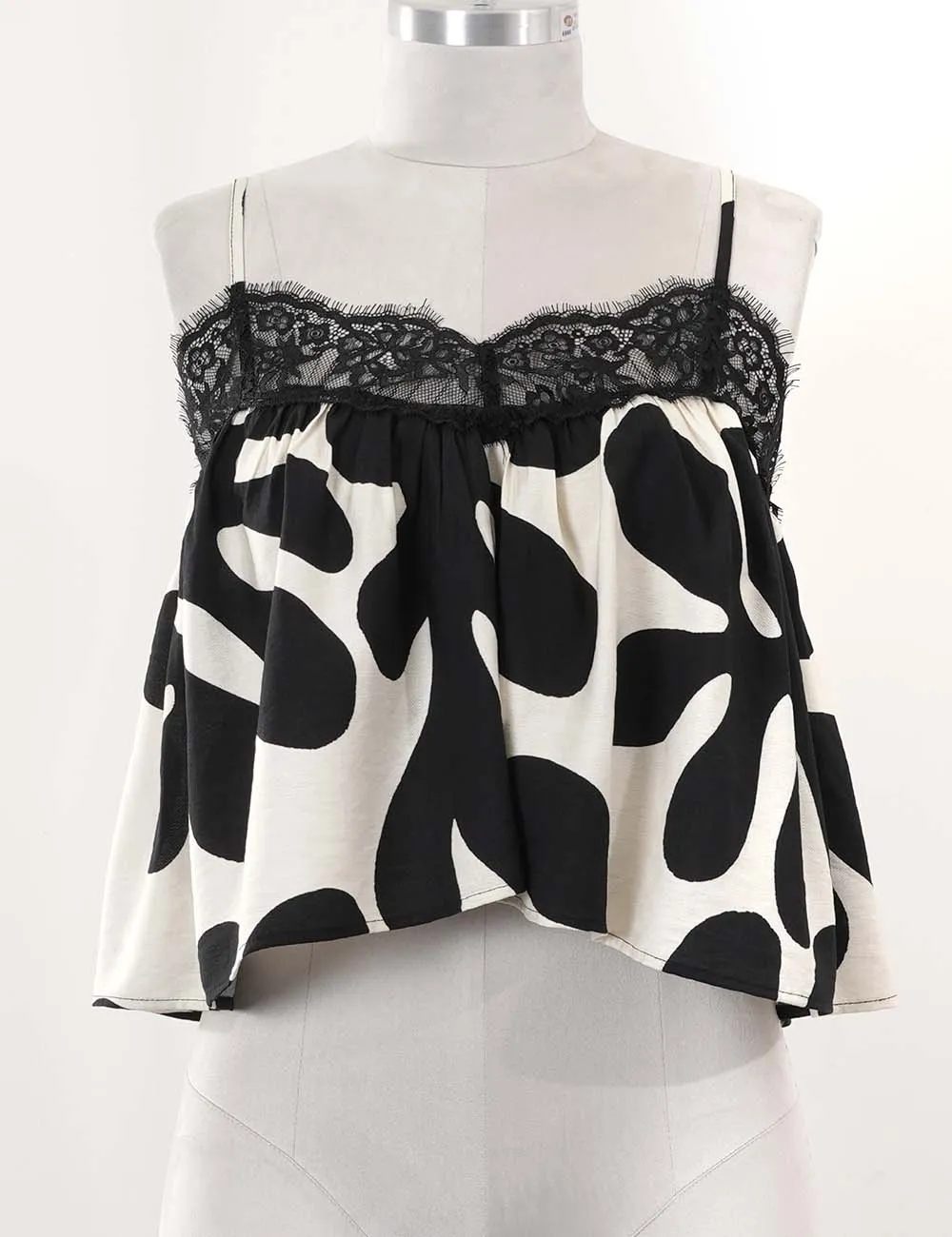 Chic Abstract Scalloped Lace Trim Crop Cami Top