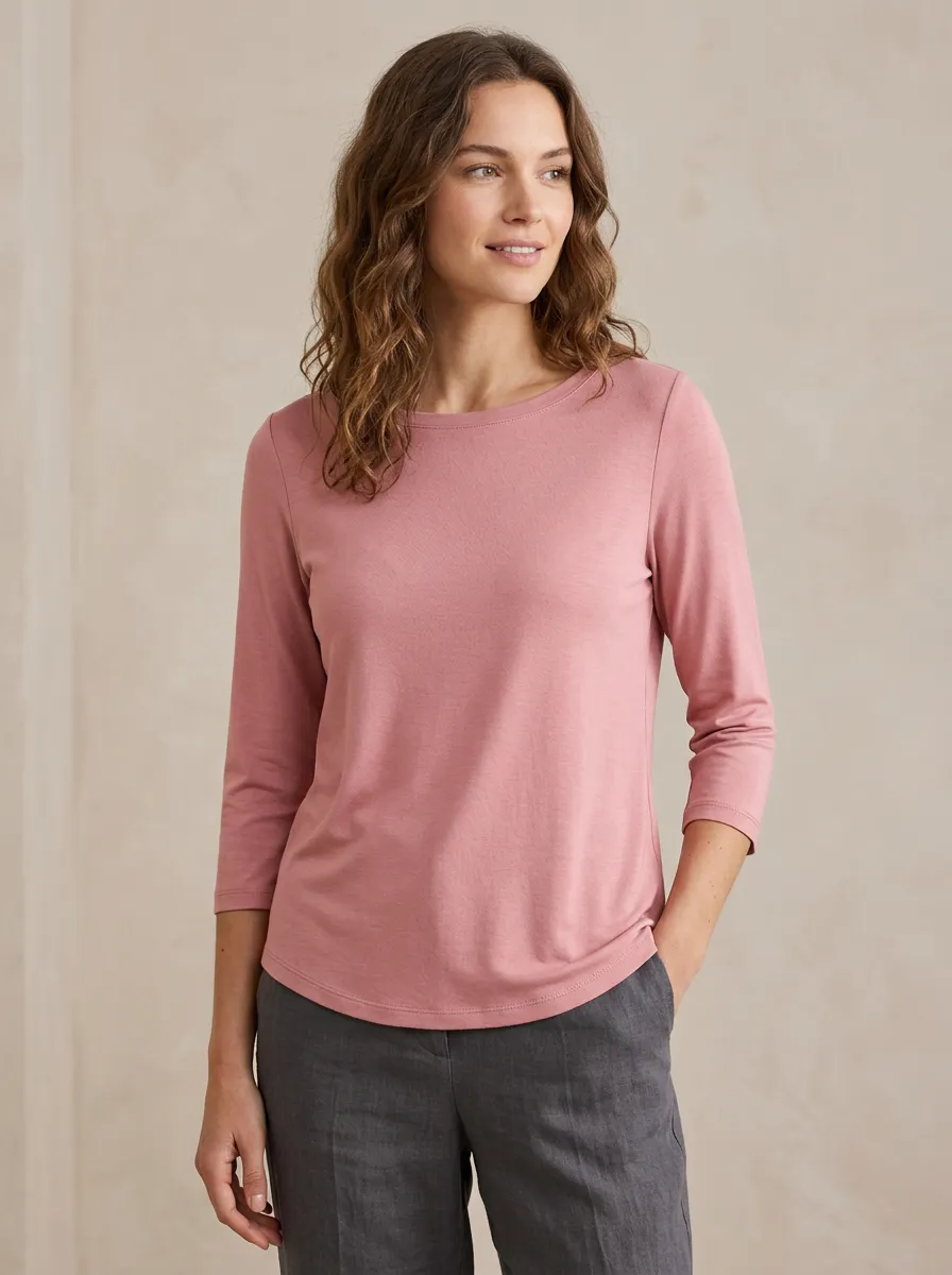 Everyday Crew-Neck Women's Three-Quarter Sleeve Top