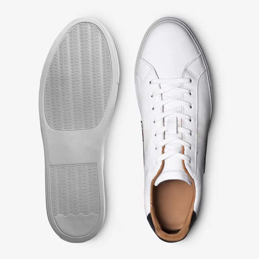 Casual Style Center Court Lace-up Sneaker