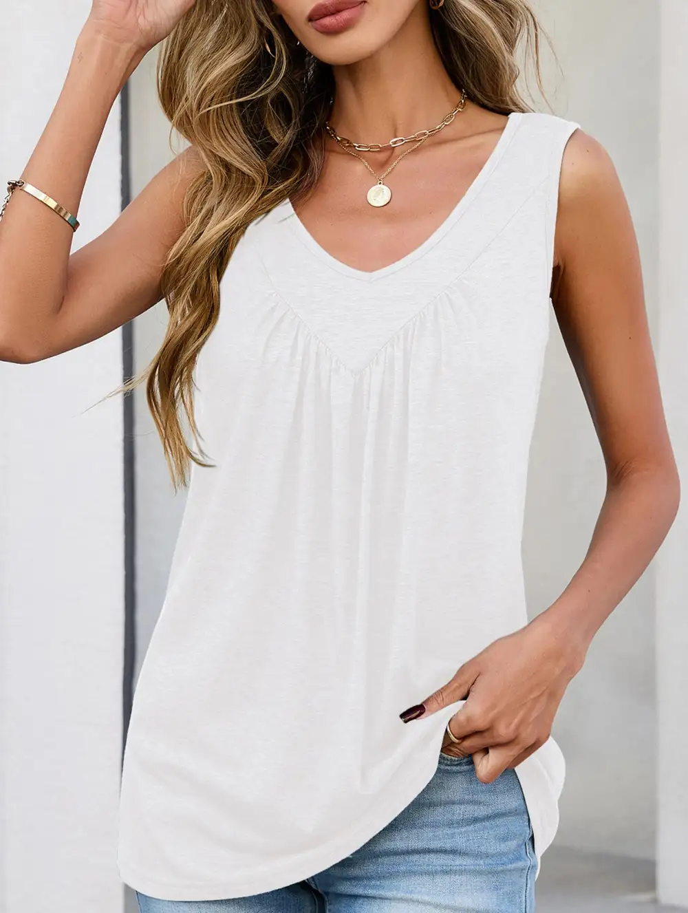 Ruched V Neck Sleeveless Tank Top