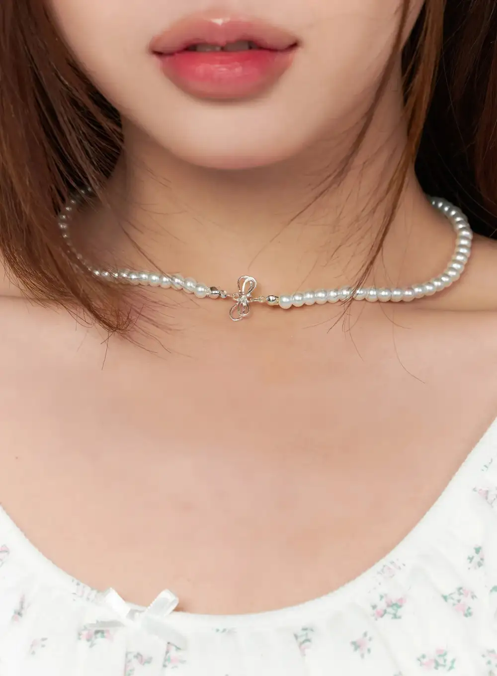 Faux Pearl Ribbon Necklace