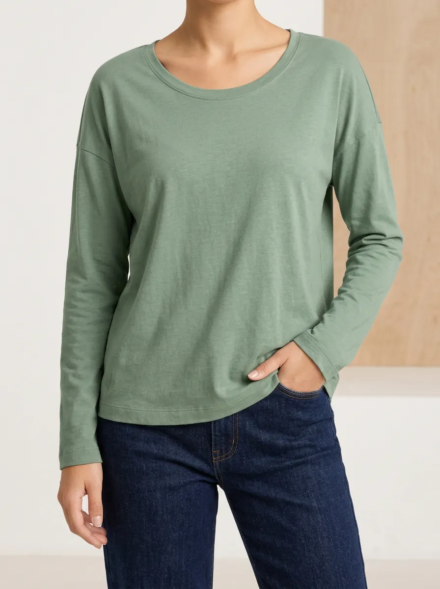 Crew Neck Embroidered Detail Women's Long Sleeve Tee