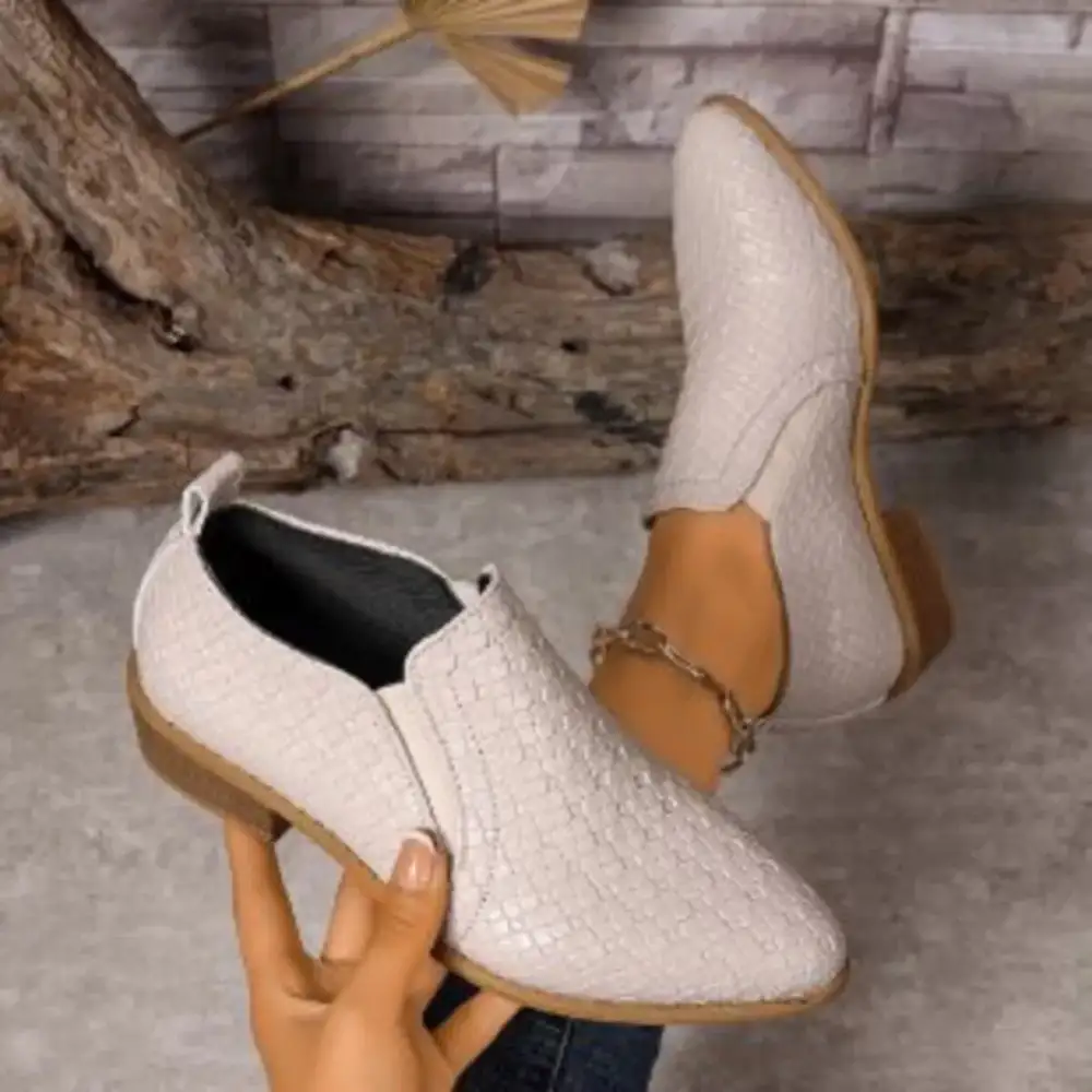 Textured Pointed Toe Block Heel Ankle Boots