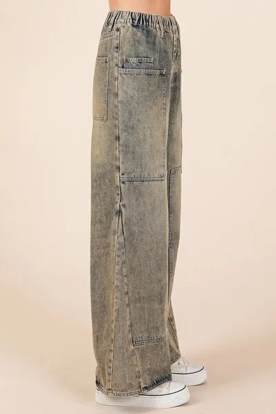 Wide Leg Pocketed Washed Denim Jeans